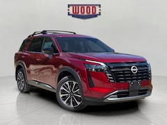 2026 Nissan Pathfinder Platinum SUV