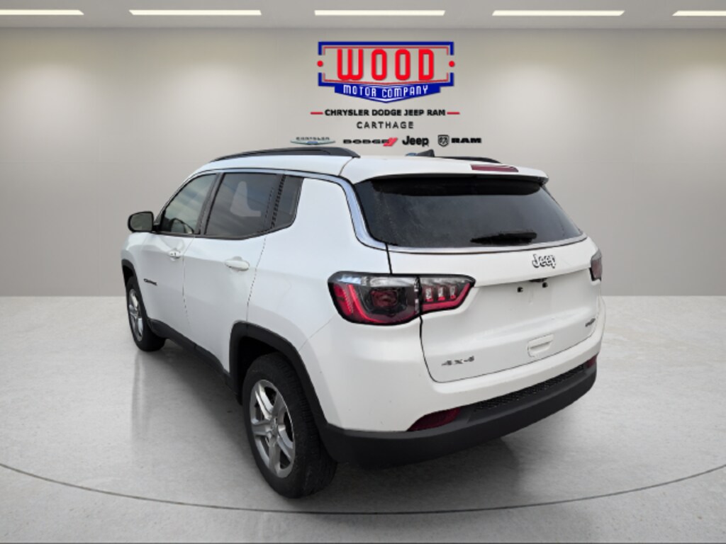 Used 2024 Jeep Compass Latitude SUV