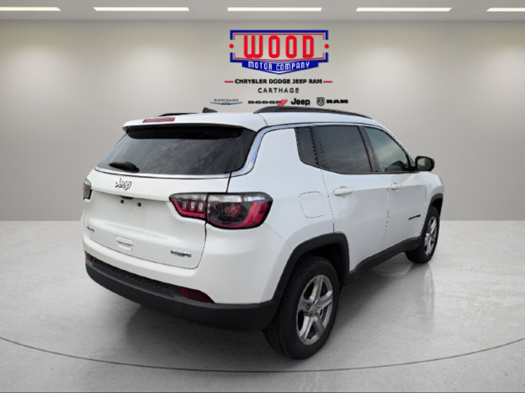 Used 2024 Jeep Compass Latitude SUV