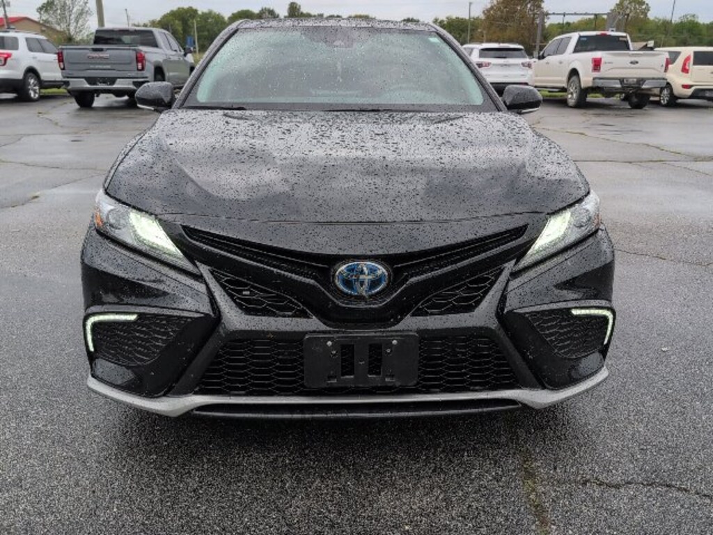 Used 2024 Toyota Camry Hybrid XSE Sedan