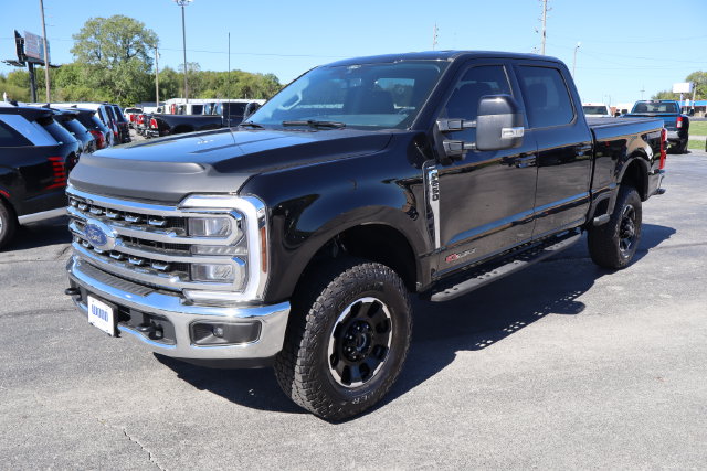 Used 2025 Ford F-250SD Lariat Truck