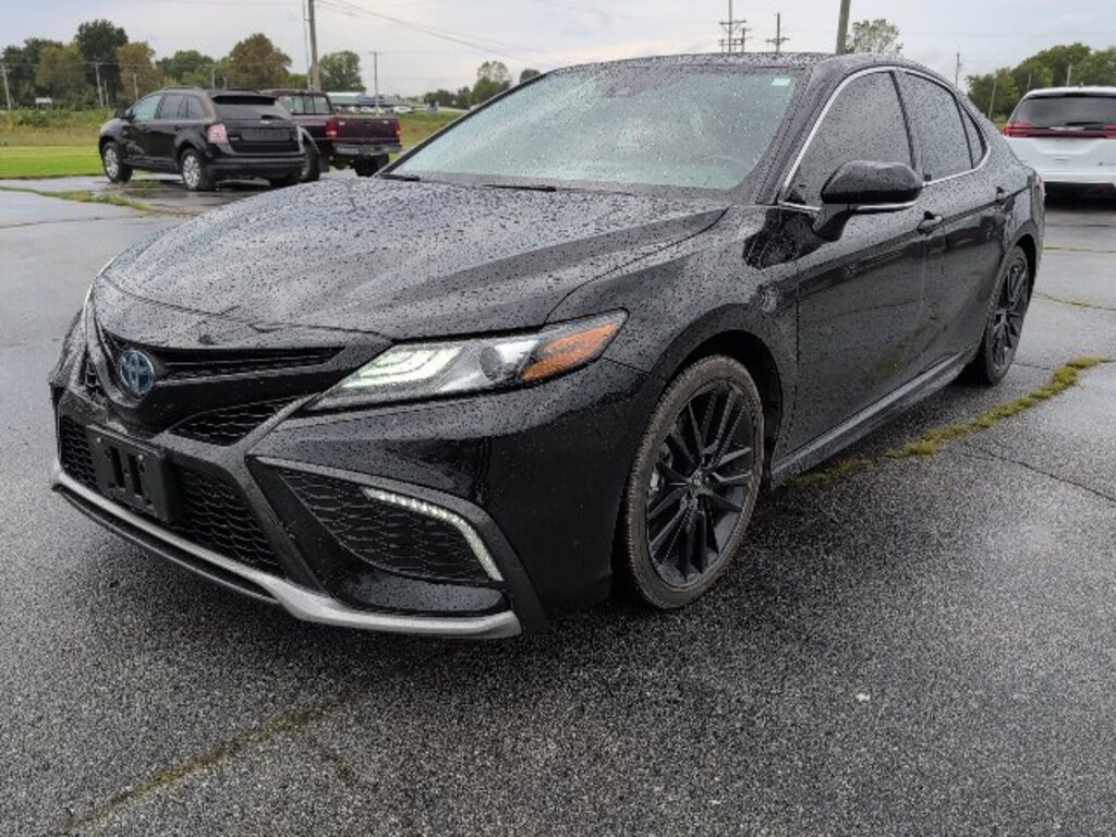 Used 2024 Toyota Camry Hybrid XSE Sedan