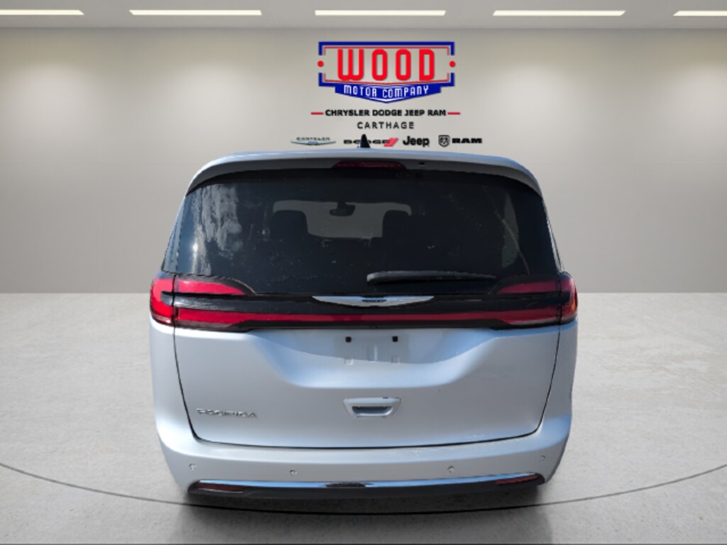 Used 2023 Chrysler Pacifica Touring L Minivan/Van
