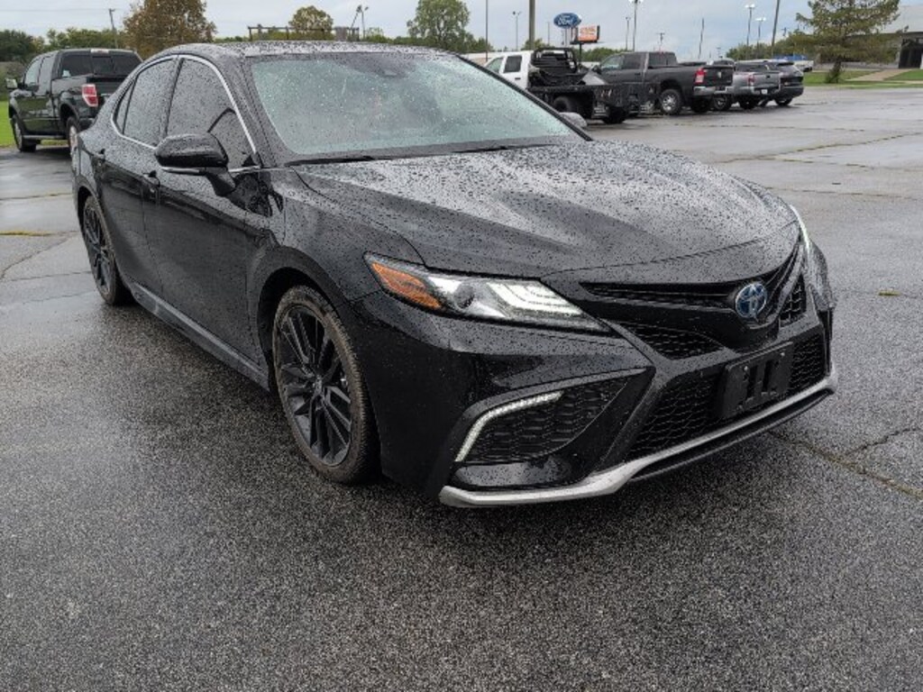 Used 2024 Toyota Camry Hybrid XSE Sedan