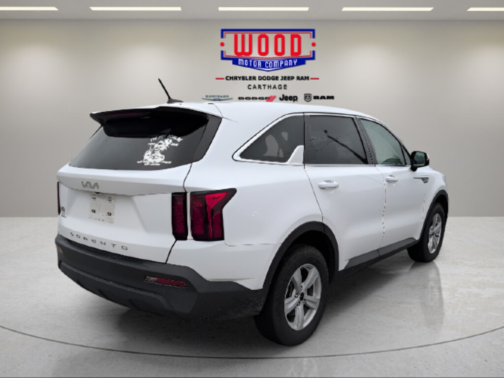 Used 2022 Kia Sorento LX SUV