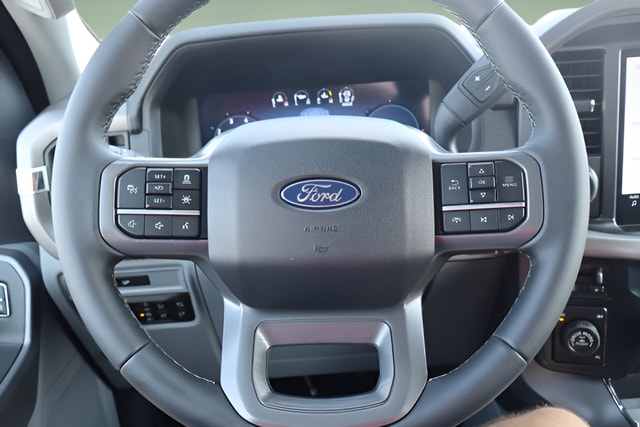 2026 Ford F-150 XLT - Photo 13