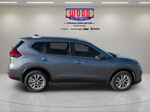 Used 2017 Nissan Rogue SV SUV