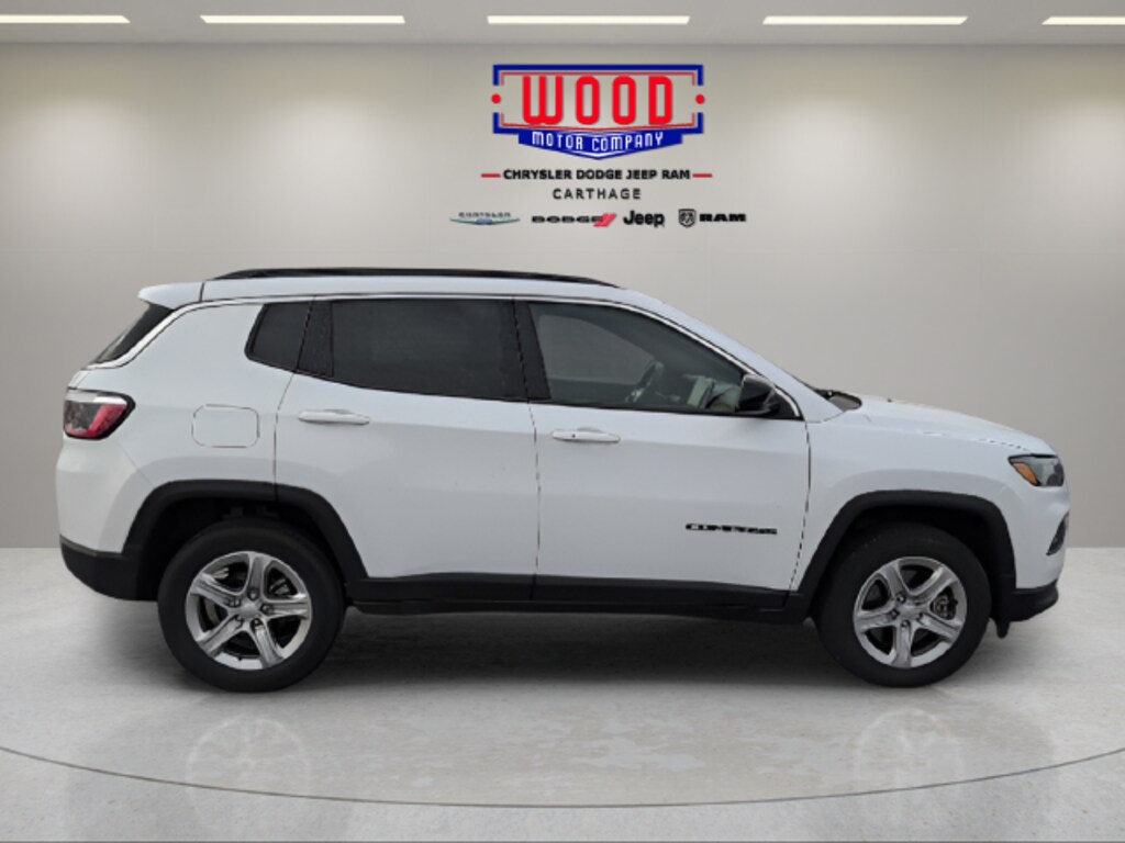 Used 2024 Jeep Compass Latitude SUV
