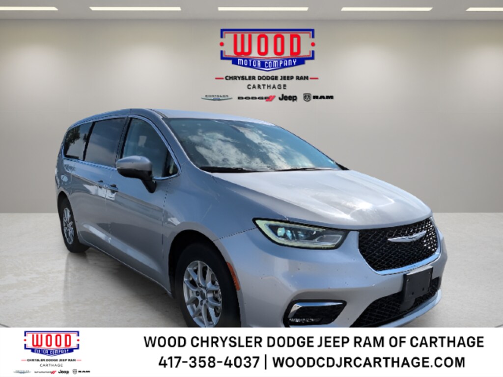Used 2023 Chrysler Pacifica Touring L Minivan/Van