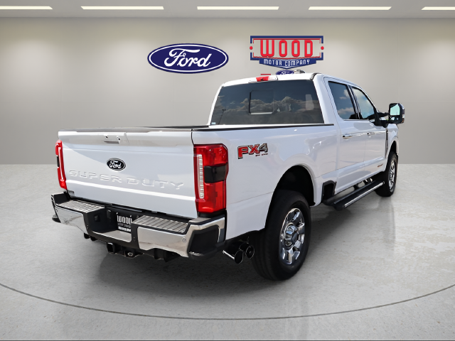 New 2027 Ford F-250 Lariat Truck Crew Cab