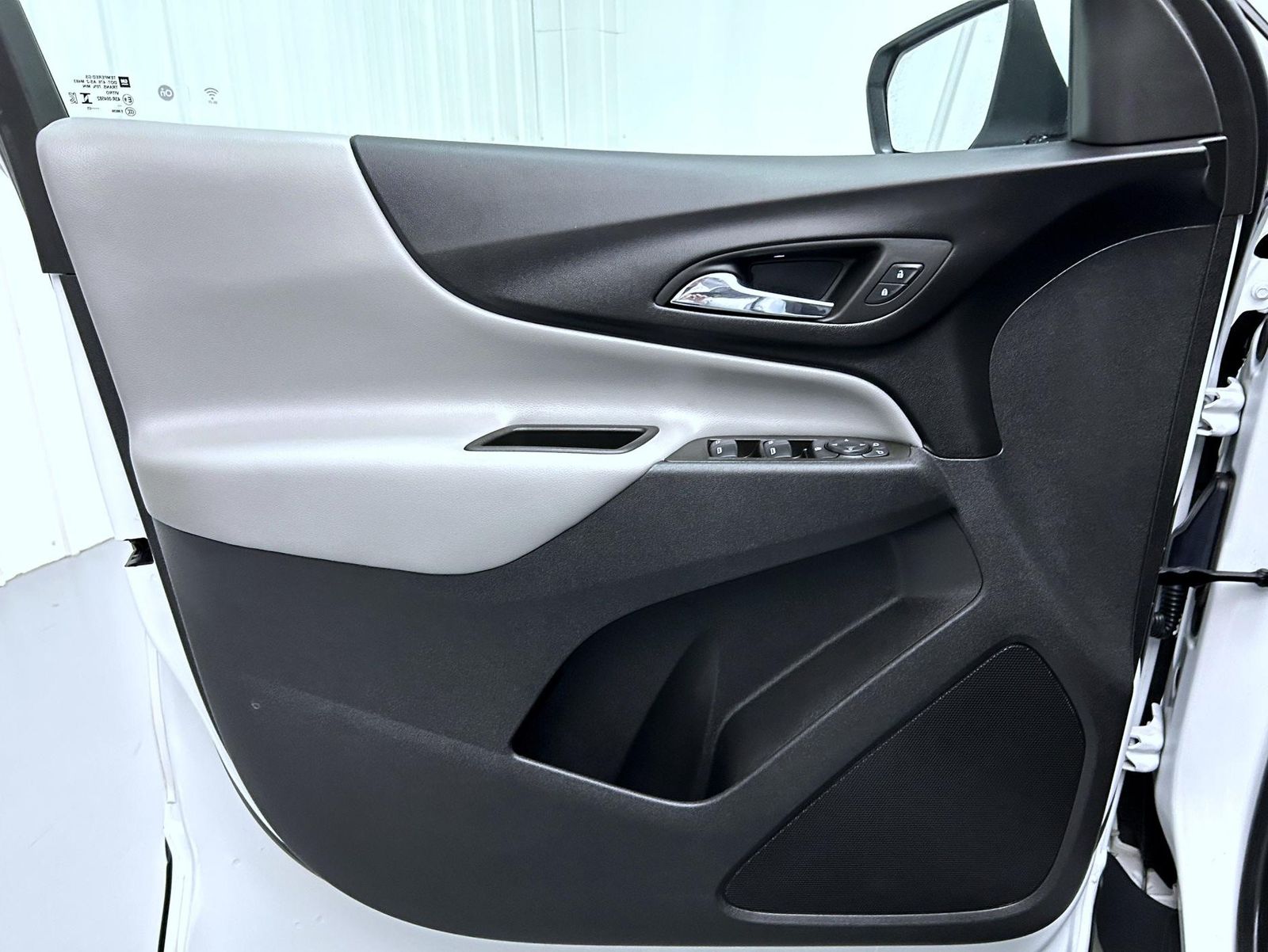 2023 Chevrolet Equinox LT - Photo 9