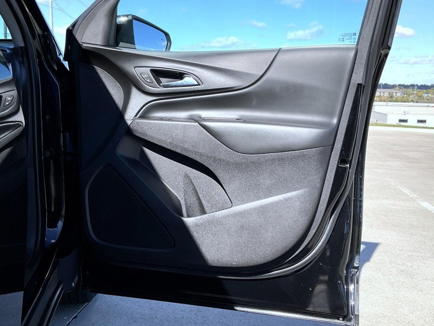 2024 Chevrolet Equinox LT - Photo 17