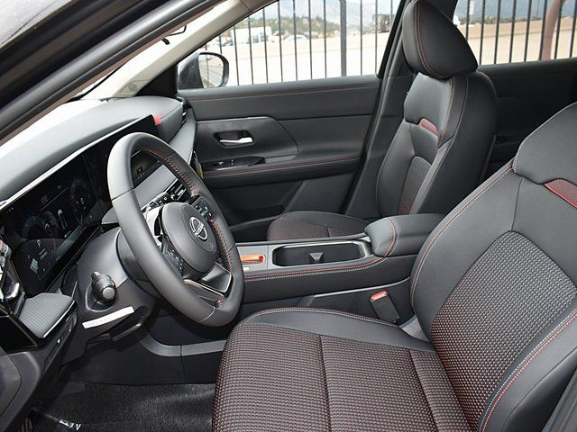 2026 Nissan KICKS SR AWD - Photo 7