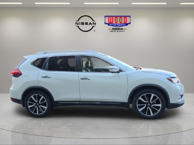 Used 2018 Nissan Rogue SL with VIN JN8AT2MT2JW486115 for sale in Kansas City