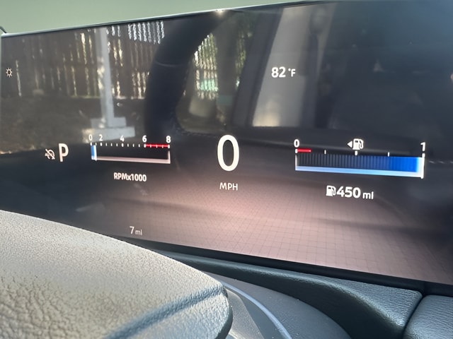 2026 Nissan Armada SV - Photo 37