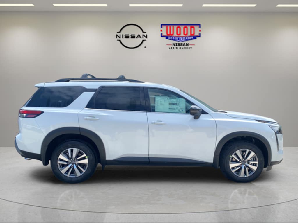 New 2026 Nissan Pathfinder SL SUV