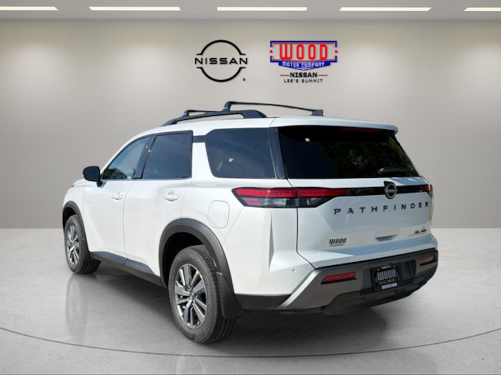 New 2026 Nissan Pathfinder SL SUV