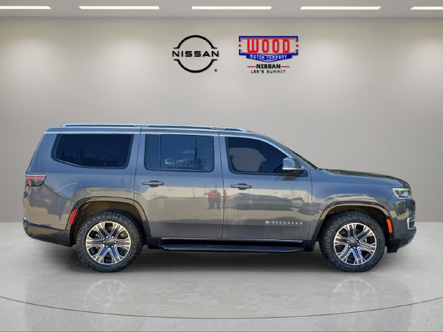 Used 2022 Jeep Wagoneer Series III with VIN 1C4SJVDT8NS130014 for sale in Kansas City