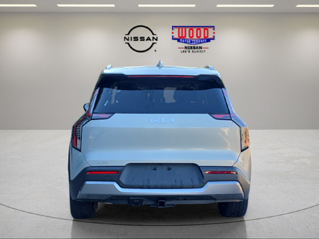 Used 2024 Kia EV9 Wind SUV