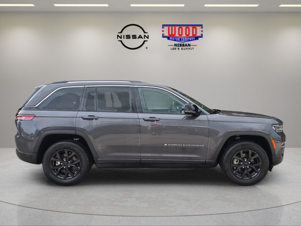 Used 2022 Jeep Grand Cherokee Limited SUV