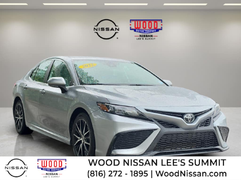 Used 2022 Toyota Camry SE Sedan