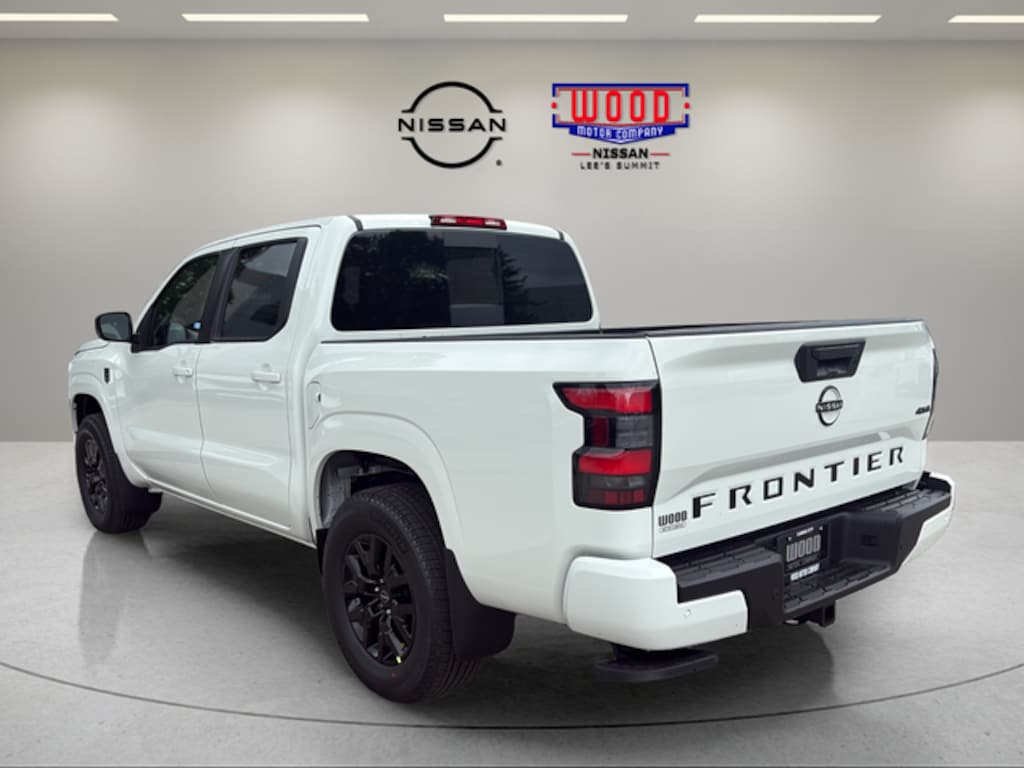New 2026 Nissan Frontier SV Truck Crew Cab