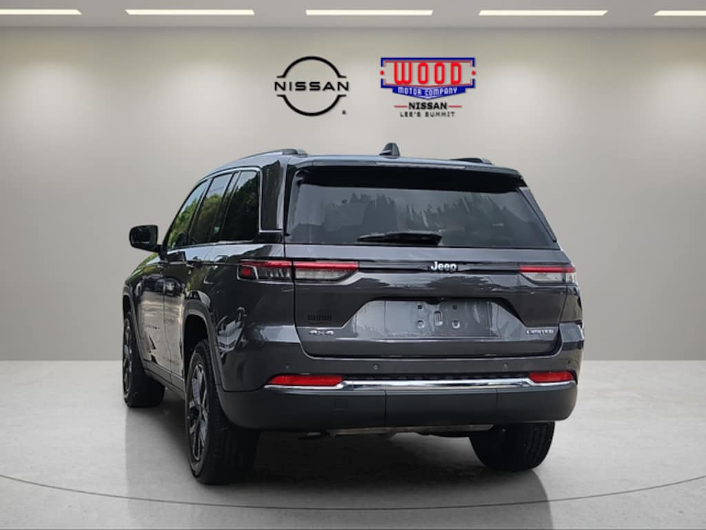 Used 2022 Jeep Grand Cherokee Limited SUV