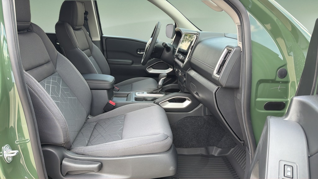 2026 Nissan Frontier SV - Photo 10
