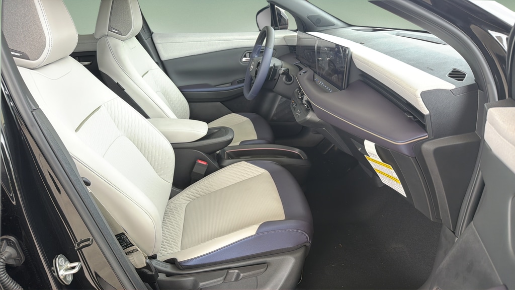 2026 Nissan LEAF Platinum+ - Photo 11