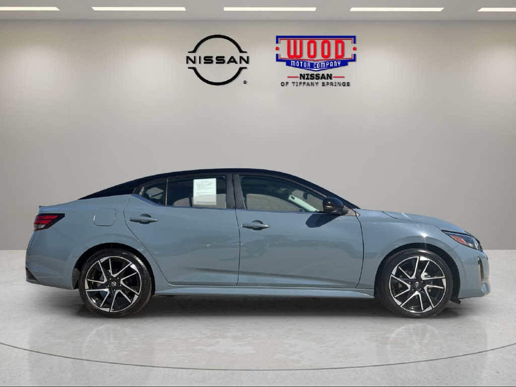Used 2024 Nissan Sentra SR with VIN 3N1AB8DV2RY204100 for sale in Kansas City