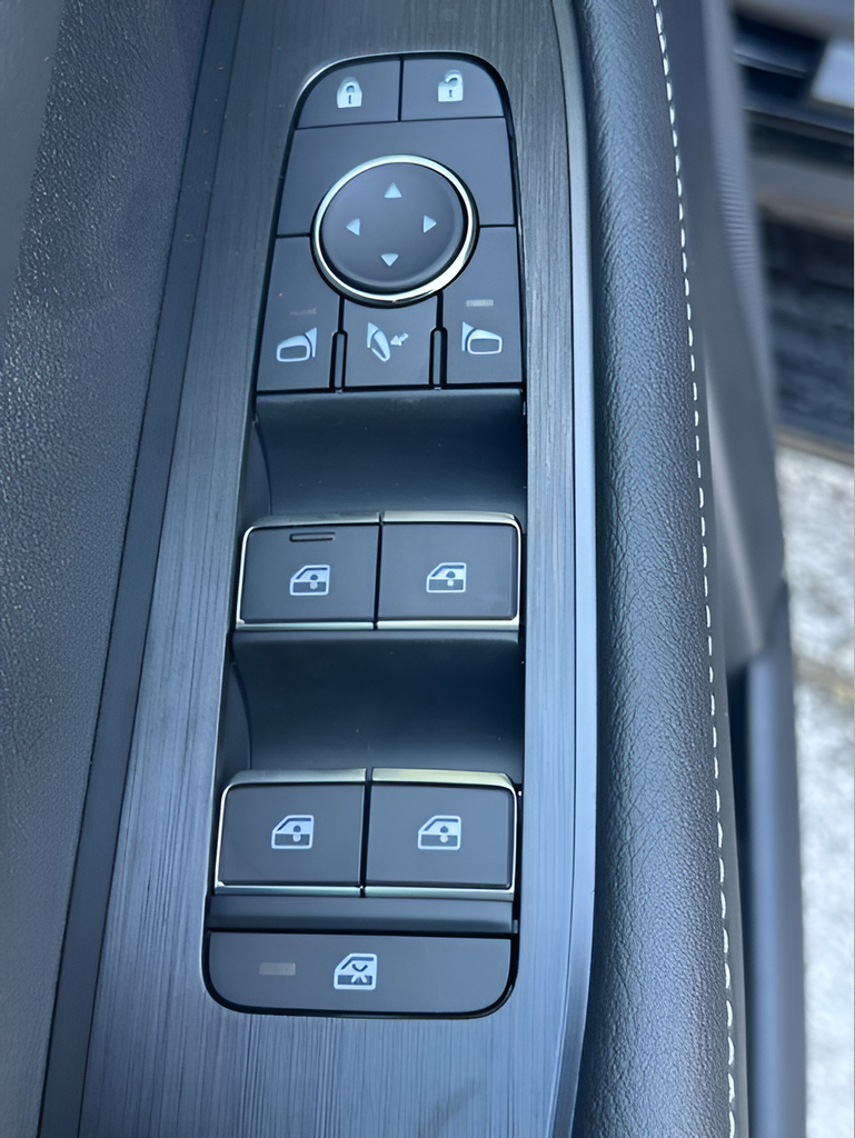 2026 Nissan Armada PRO-4X - Photo 15