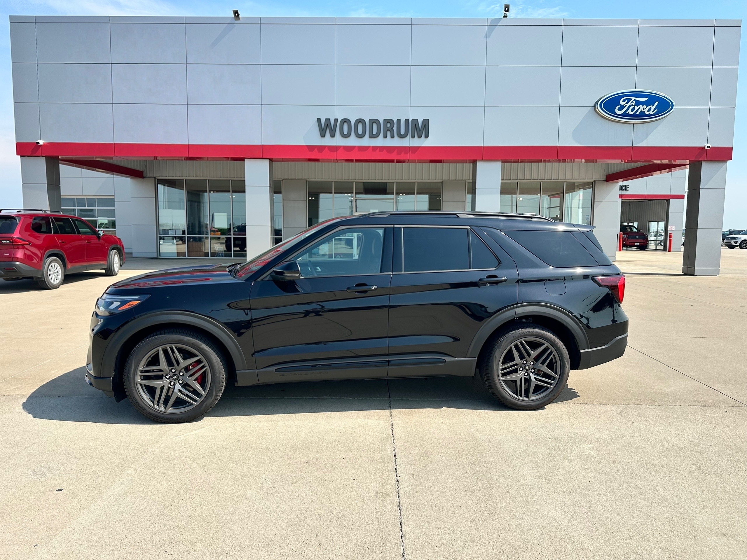 2026 Ford Explorer ST 4WD
