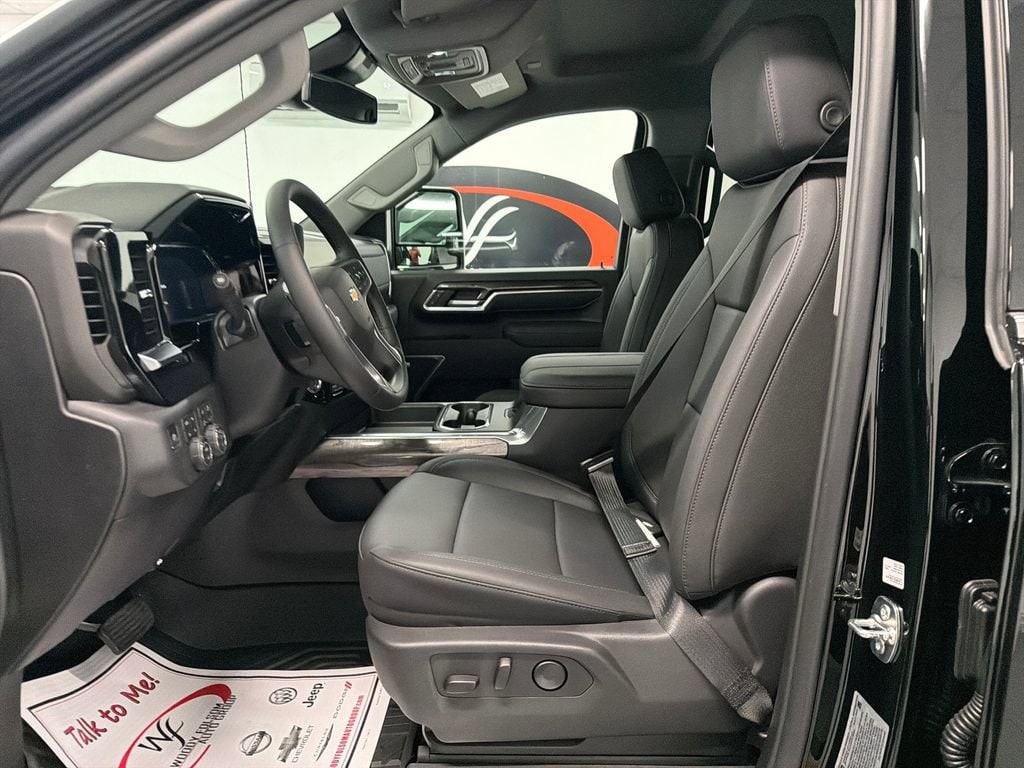 2026 Chevrolet Silverado 2500 HD LTZ - Photo 9