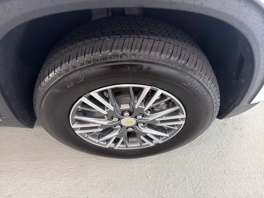 Used 2026 Chevrolet Traverse LT SUV