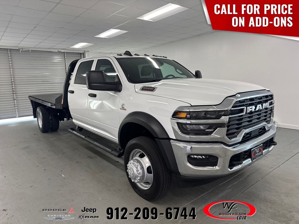 New 2026 Ram 5500 Chassis Cab TRADESMAN CREW 4X4 84' CA Pickup