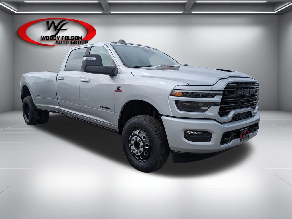 New 2026 Ram 3500 LARAMIE CREW CAB 4X4 8' BOX Pickup