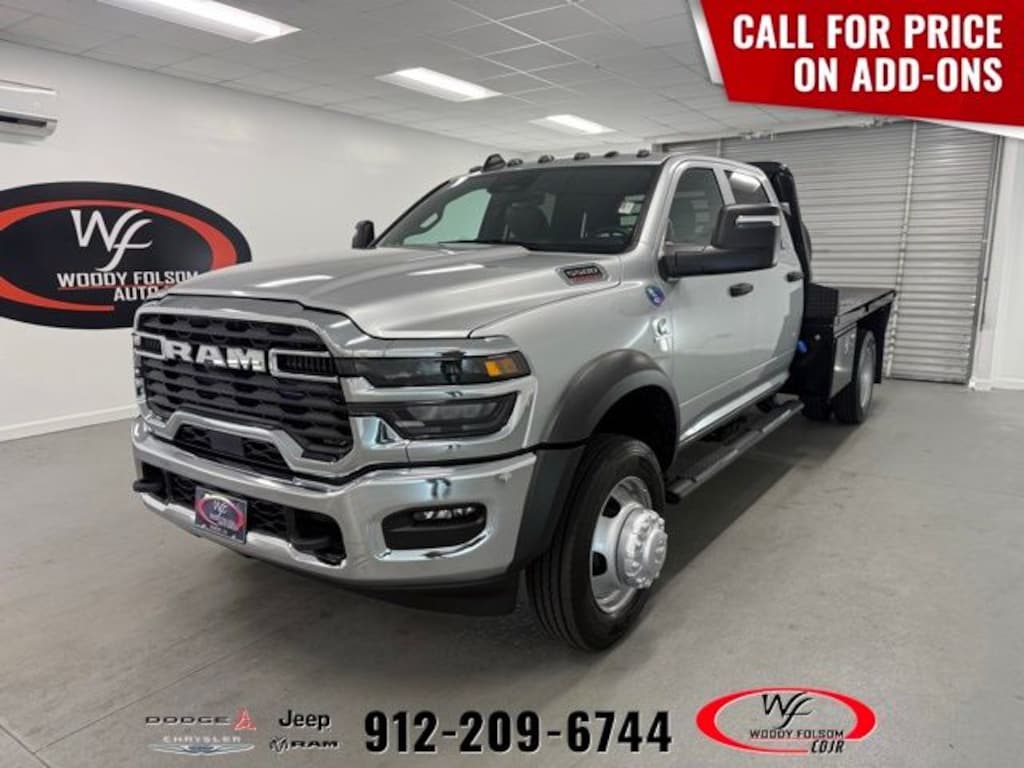 New 2026 Ram 5500 Chassis Cab TRADESMAN CREW 4X4 60' CA Pickup