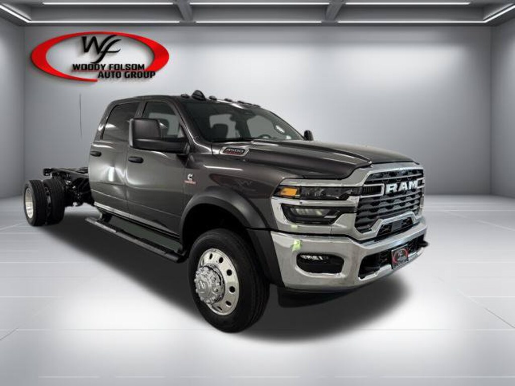 New 2026 Ram 4500 Chassis Cab TRADESMAN CREW 4X4 84' CA Pickup