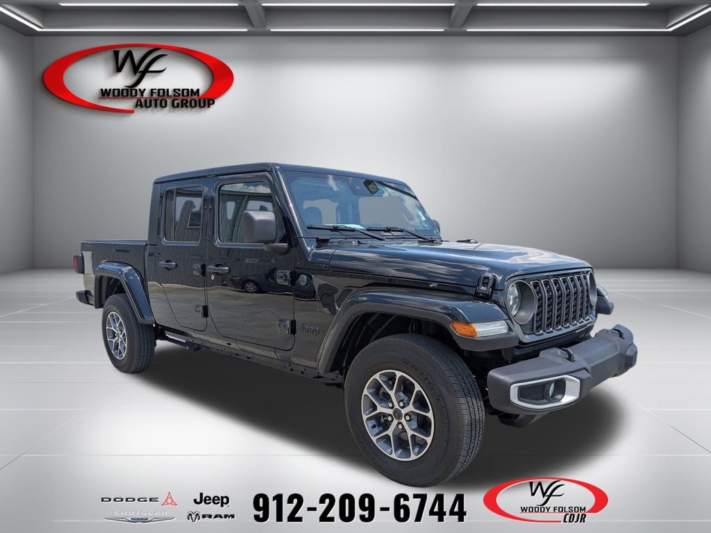 Used 2024 Jeep Gladiator Sport S Truck Crew Cab
