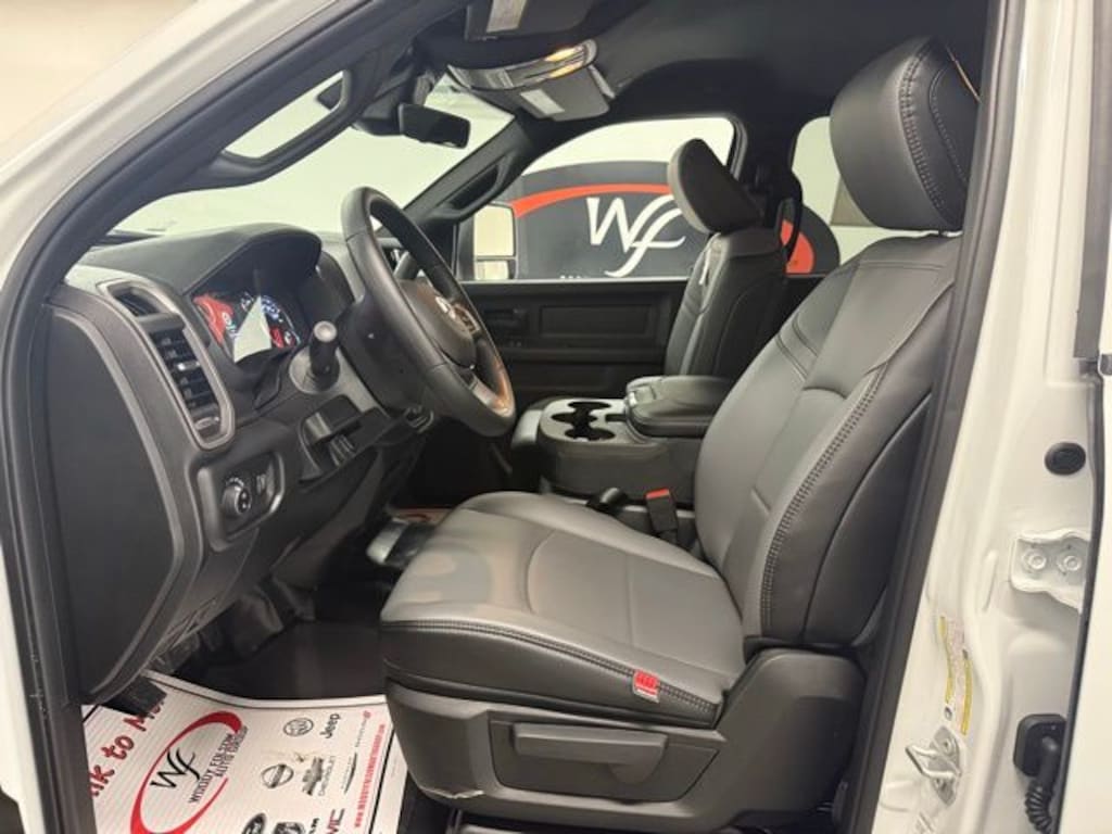 New 2026 Ram 2500 TRADESMAN CREW CAB 4X4 6'4 BOX Pickup