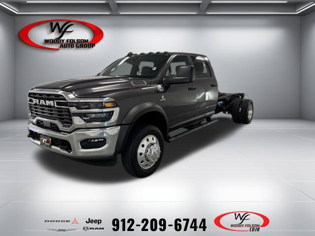 New 2026 Ram 4500 Chassis Cab TRADESMAN CREW 4X4 84' CA Pickup