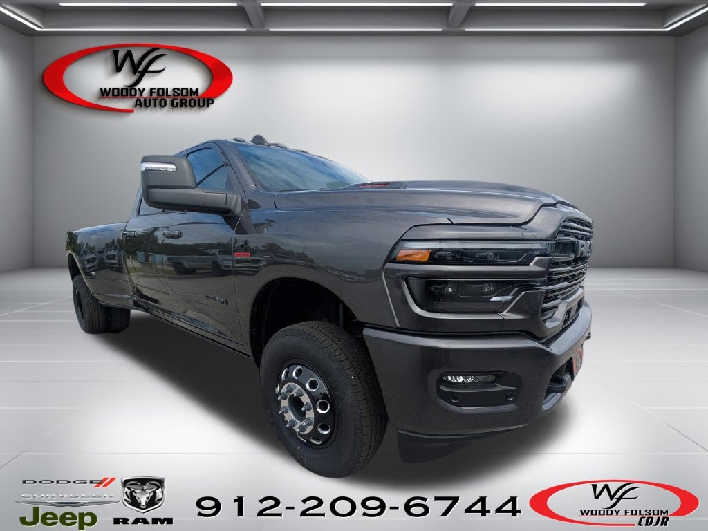 New 2026 Ram 3500 LARAMIE CREW CAB 4X4 8' BOX Pickup