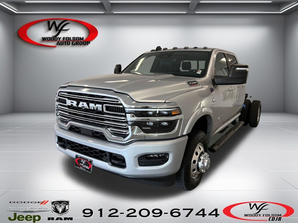 New 2027 Ram 3500 Chassis Cab BIG HORN CREW 4X4 60' CA Pickup