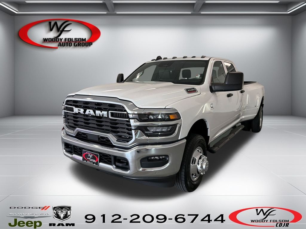 New 2027 Ram 3500 TRADESMAN CREW CAB 4X4 8' BOX Pickup