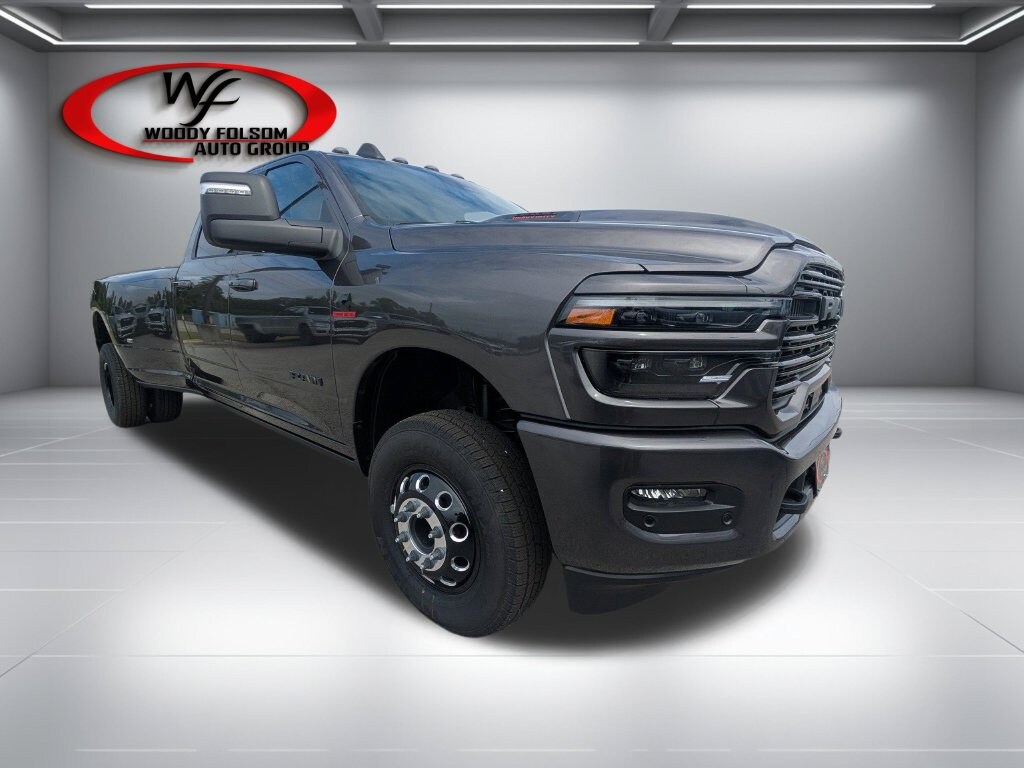 New 2026 Ram 3500 LARAMIE CREW CAB 4X4 8' BOX Pickup