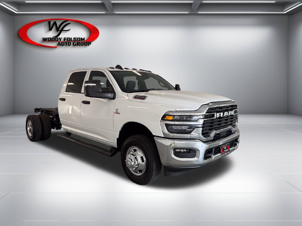 New 2027 Ram 3500 Chassis Cab TRADESMAN CREW 4X4 60' CA Pickup