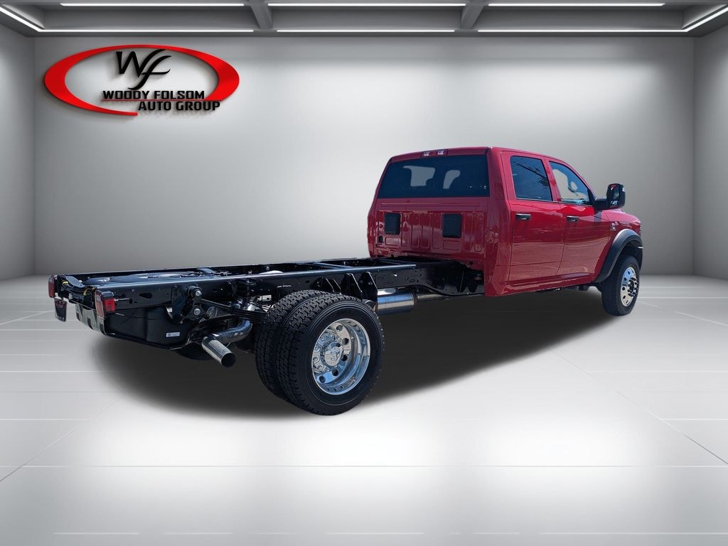 New 2026 Ram 4500 Chassis Cab TRADESMAN CREW 4X4 84' CA Pickup