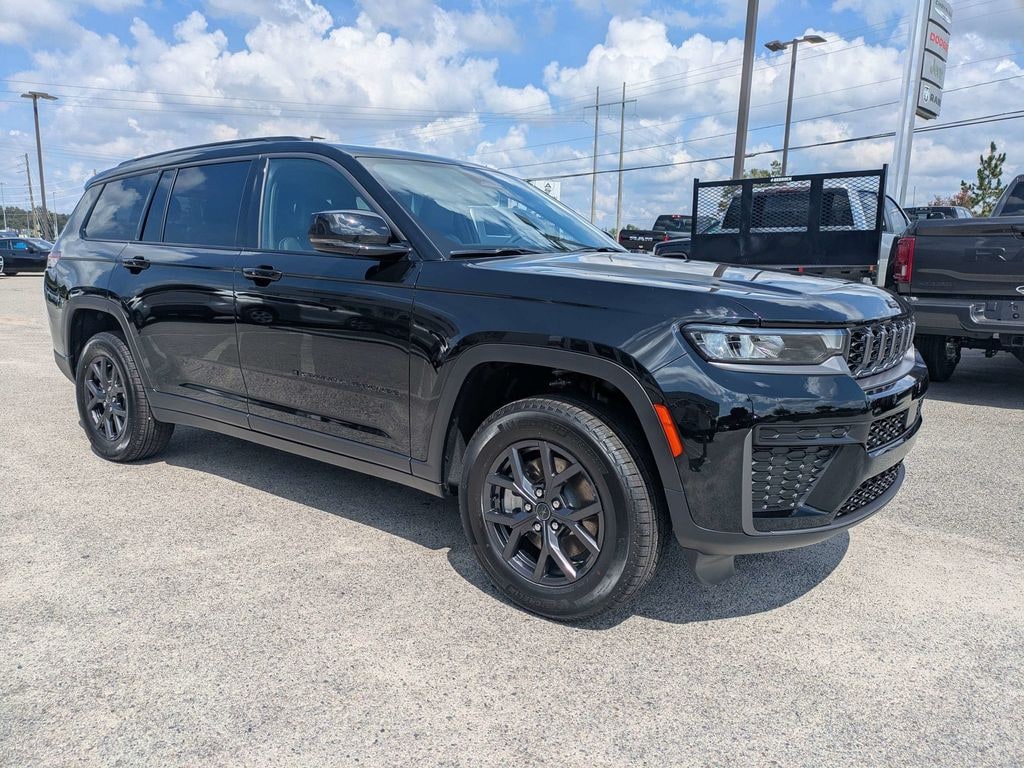 New 2027 Jeep Grand Cherokee L LAREDO ALTITUDE 4X2 Sport Utility