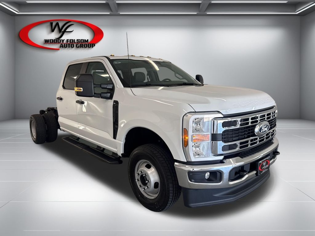 New 2027 Ford F-350SD XL Chassis