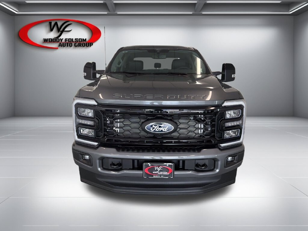 New 2027 Ford F-250SD Lariat Truck